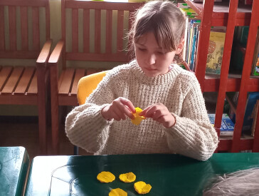 А герб прикрасили квітами