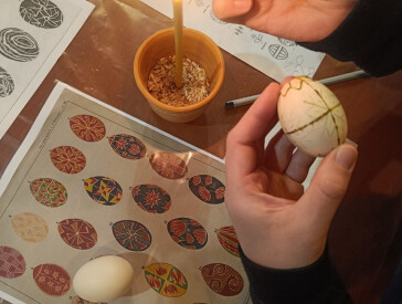 Майстер-клас із традиційного розпису писанок