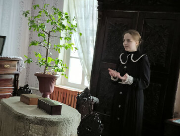 Костюмована екскурсія «Життя і рядки, народжені любов’ю»