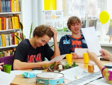 Friendly Place: посиденьки, пісні, репетиції...