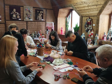 Майстер-клас із виготовлення зайчика-мотанки