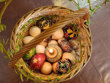 Майстер-клас із традиційного розпису писанок