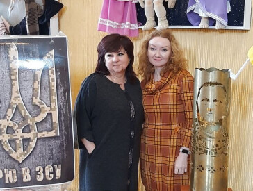 Бандурою поєднані долі