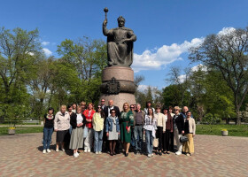 До 10-річчя відкриття пам'ятника Івану Мазепі у Полтаві провели лекцію-презентацію інформаційного проспекту