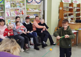 Святкова зустріч, зігріта добром