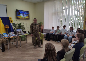 Ми українці: честь і слава незламним Ми українці: честь і слава незламним