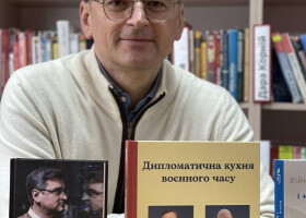 «Читайте і бережіть себе»: Дмитро Кулеба
