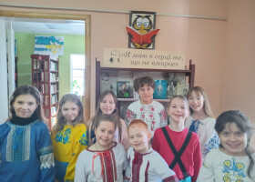 Співачка досвітніх вогнів