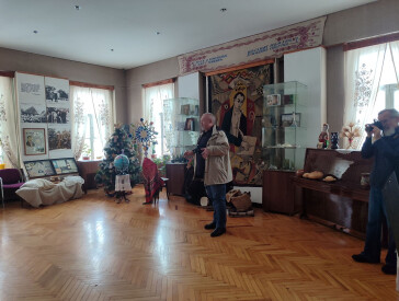 Презентація персональної виставки світлин члена НСФХУ Юрія Ширая