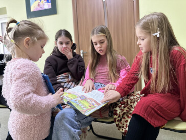 Затишна літературна зустріч для дітей у бібліотеці