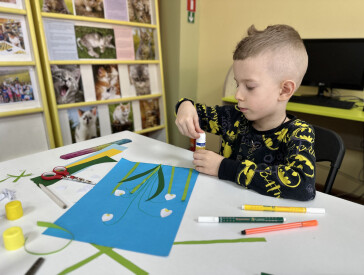 Паперові підсніжники — подих весни у “Фабриці ідей”