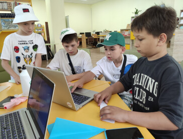 Від законів фізики до паперових крил