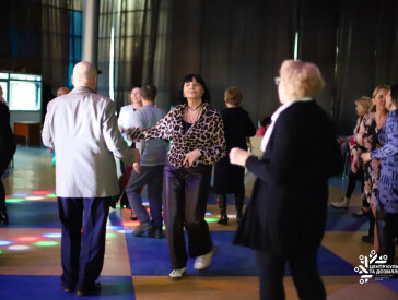 У ЦКД знову проводять тематичні вечори відпочинку для людей поважного віку