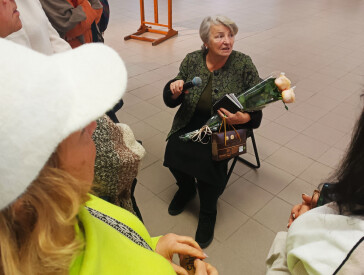 "Філософія душі української жінки": авторська екскурсія у художньому музеї