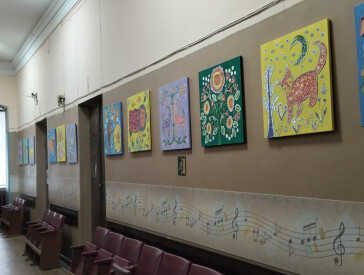 Виставка дитячих творчих робіт «Даруємо тепло усім людям на добро»