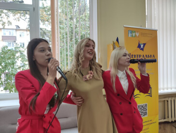 Кольорова експресія Інни Карпенко