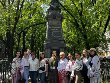 Пішохідна екскурсія містом «Панас Мирний і Полтава»