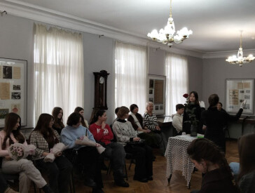 «Найперша жінка — МАМА»