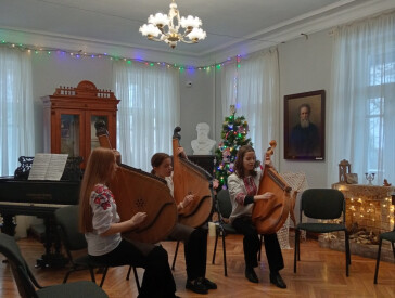 «Відлуння століть»