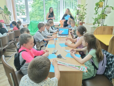 Літо, канікули та паперова магія
