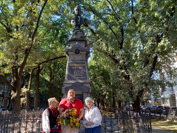 Котляревський запрошує на гостини
