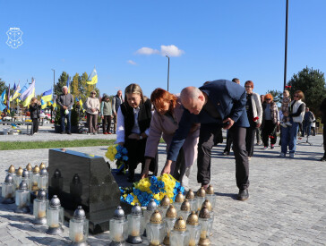 В День Захисників і Захисниць України у Полтаві вшанували пам'ять полеглих воїнів, тих, хто віддав своє життя за Україну