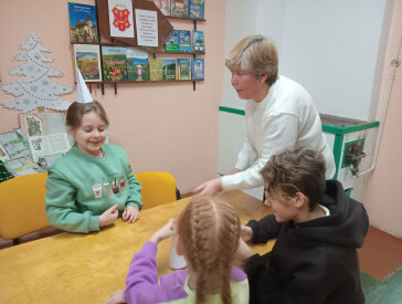 Новорічна ялинка – своїми руками