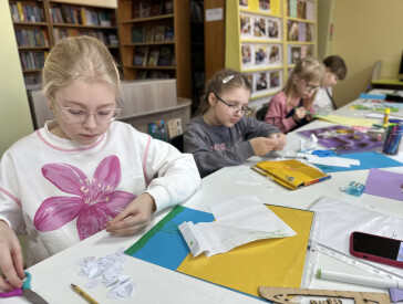 Паперові підсніжники — подих весни у “Фабриці ідей”