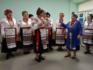 Різдвяна зірка засіяла – пісня залунала