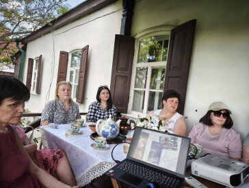 «TeaParty на веранді»