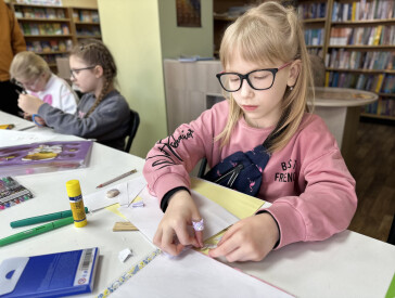 Паперові підсніжники — подих весни у “Фабриці ідей”