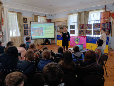 Виставка військових шевронів добровольчих батальйонів та Сил Оборони України