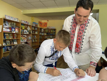 Линуть звуки першого дзвоника та дитячого сміху у бібліотеках територіальної громади