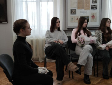 «Найперша жінка — МАМА»