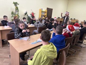 Різдвяний день у бібліотеці