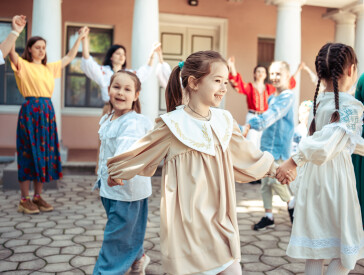 Мистецький Мурашник на садибі В.Г.Короленка