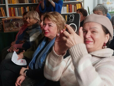 Колядки від друзів: справжнє свято у бібліотеці